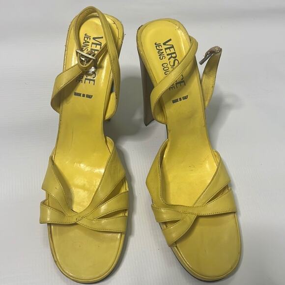 VERSACE LEATHER‎ SANDALS SIZE 39 - Picture 1 of 8
